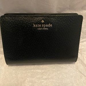 Kate Spade Wallet ♠️ NWT